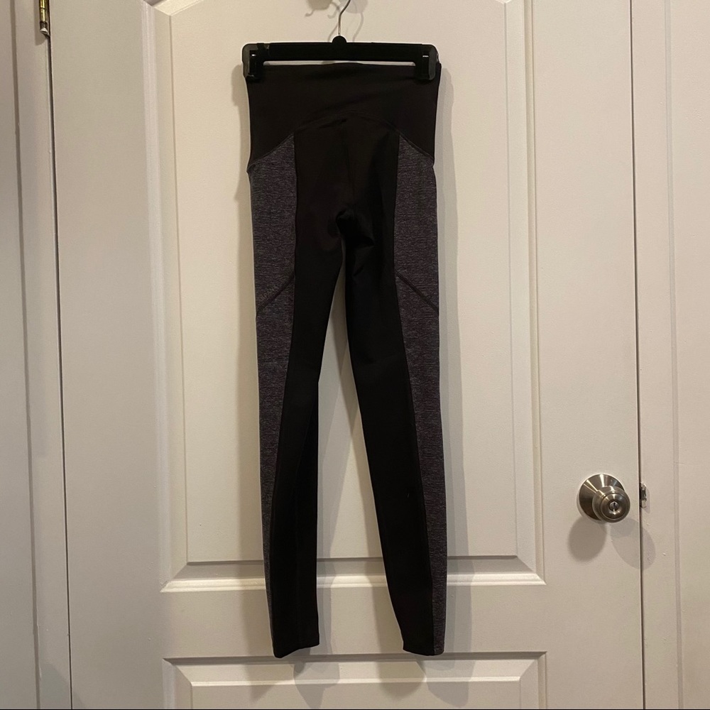 Spanx Booty Boost Active Colorblocked Leggings - Picture 7 of 8